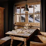 Alpenchalet Apartamento *