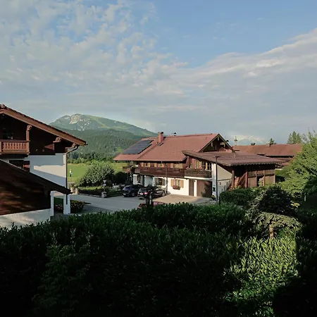 Alpenchalet Apartman Reit im Winkl